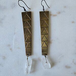 Metal & raw quartz earrings